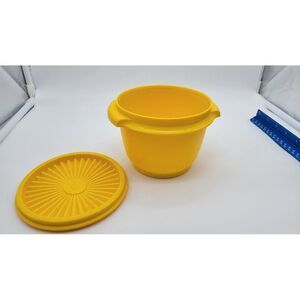 Vintage Yellow‎ 70s Servalier Tupperware